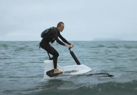 Photo Prvý vodný ebajk na svete je napoly bicykel a napoly lietadlo